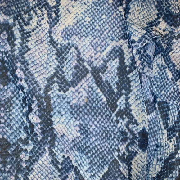 Vintage y2k Jaclyn Smith Blue Flowy Snakeskin Print Midi Skirt - Picture 2 of 3